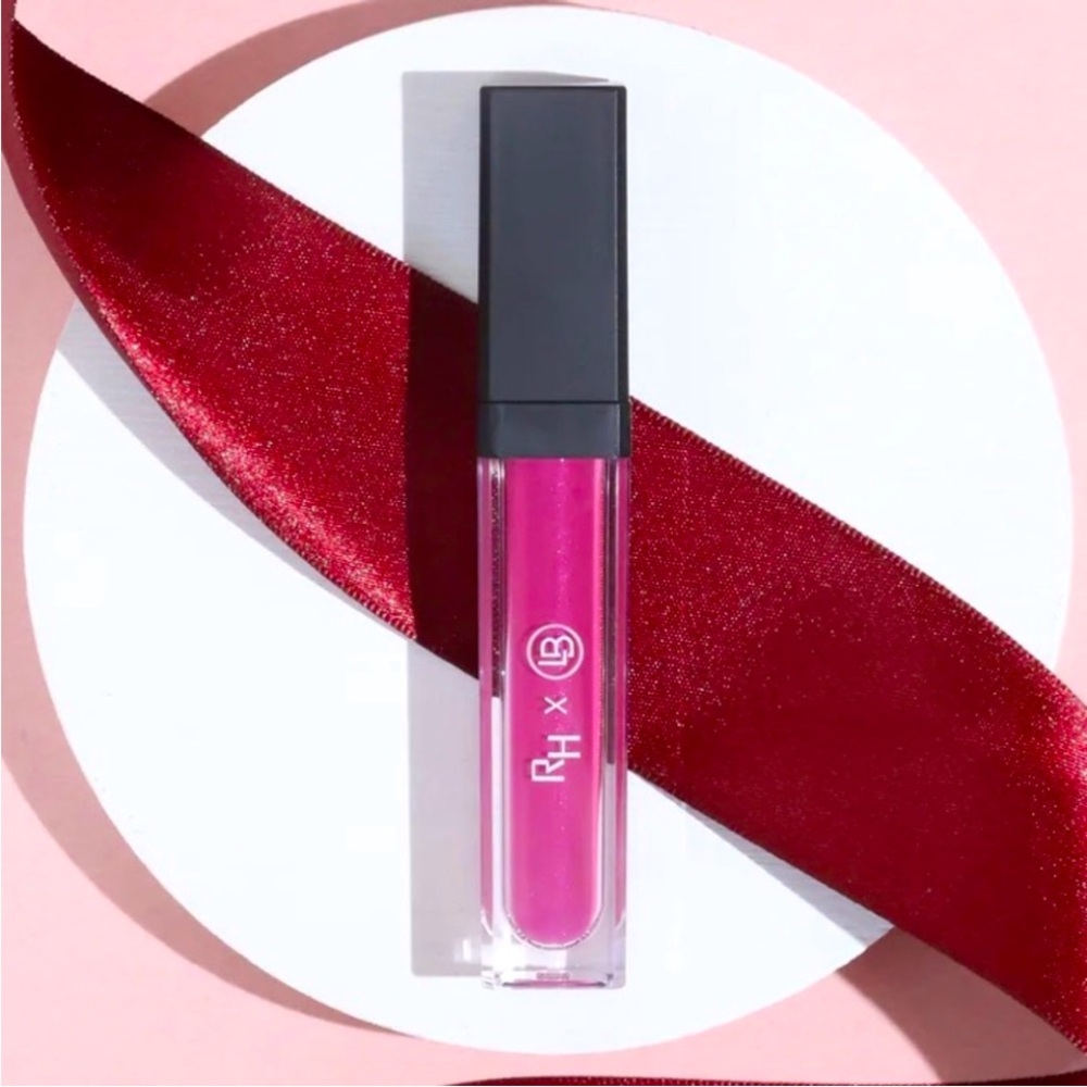 RealHer Long Lasting Lip Gloss - Selfless 
Full size 7.5 ml/.25 fl oz - Hot Pink